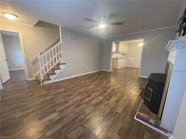 187 Loch CIR, Hampton, VA 23669