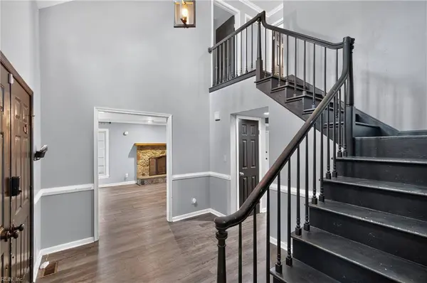 216 Admiral CT, Hampton, VA 23669