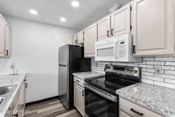 4433 San Ernesto AVE E205, Anchorage, AK 99508