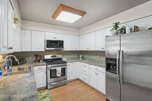 10711 Colville ST, Eagle River, AK 99577