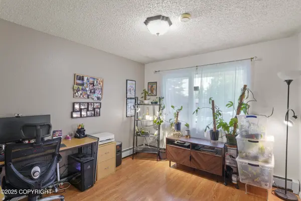 10711 Colville ST, Eagle River, AK 99577