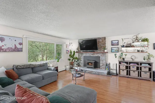 10711 Colville ST, Eagle River, AK 99577