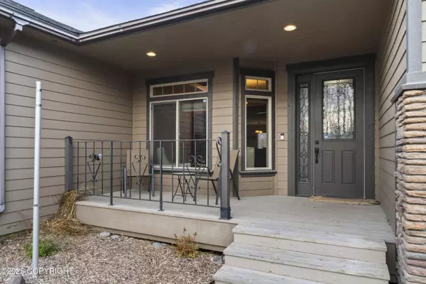 3210 N Snowgoose RD, Palmer, AK 99645