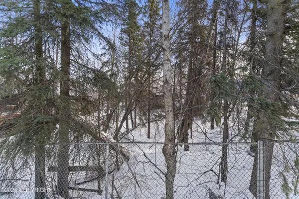 3 Unknown ST, Anchorage, AK 99517