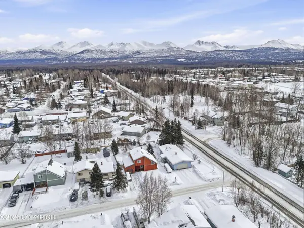 6731 Baby Bear DR, Anchorage, AK 99507