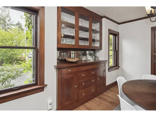 3622 NE HASSALO ST, Portland, OR 97232
