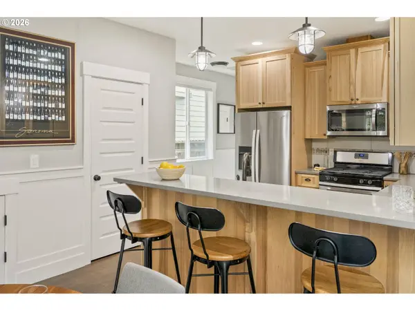 7955 N COURTENAY AVE, Portland, OR 97203