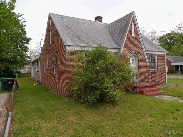 323 Bristol AVE, Colonial Heights, VA 23834