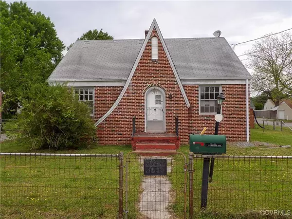 323 Bristol AVE, Colonial Heights, VA 23834