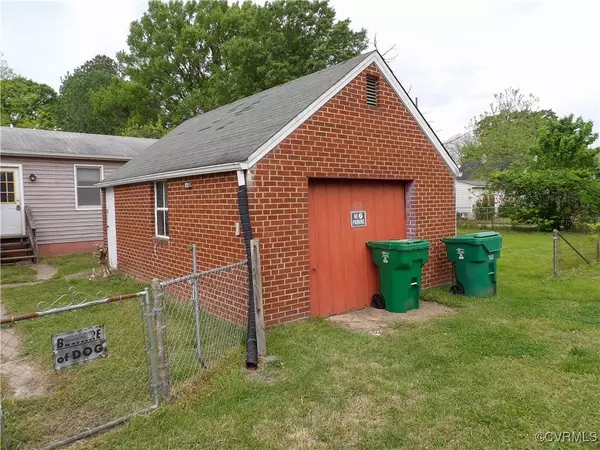 323 Bristol AVE, Colonial Heights, VA 23834