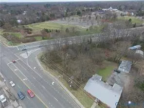 1918 Hilliard RD, Henrico, VA 23228