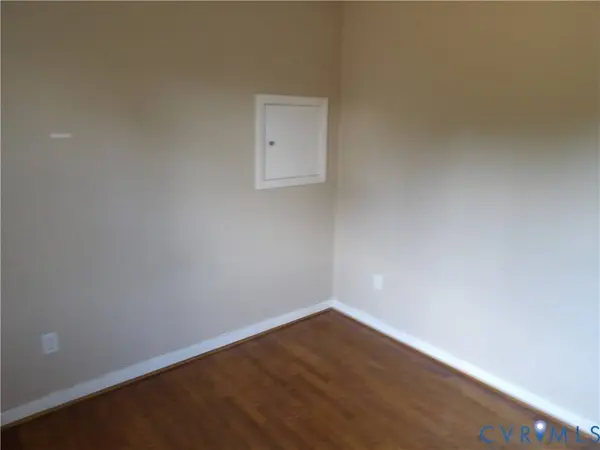 10817 W Huguenot RD, North Chesterfield, VA 23235