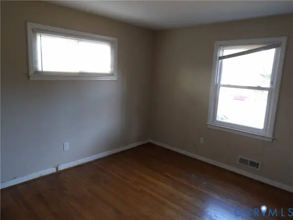 10817 W Huguenot RD, North Chesterfield, VA 23235