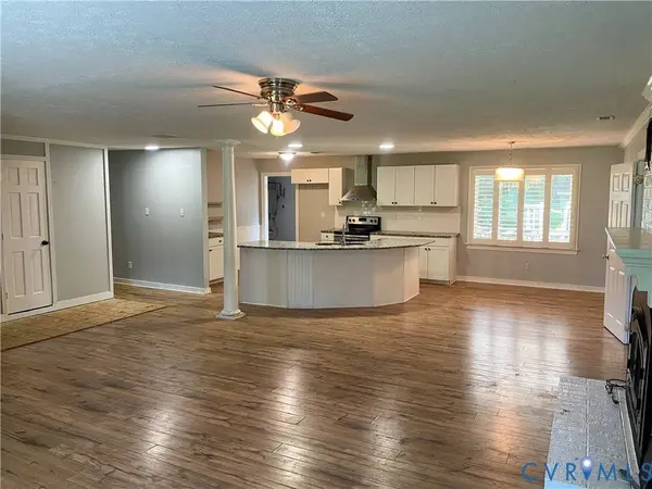 8256 New Ashcake RD, Mechanicsville, VA 23116