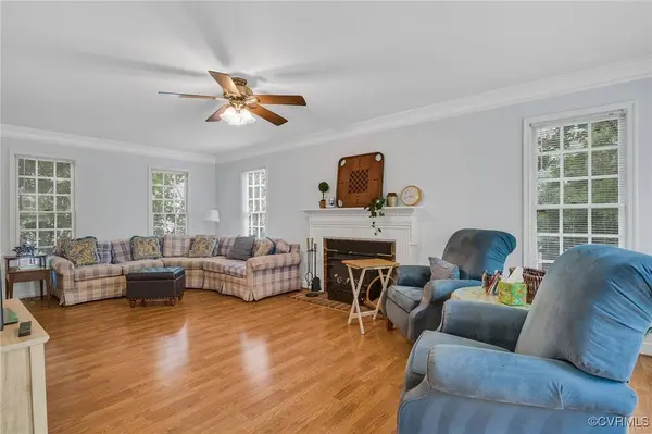 1406 Walton Bluff TER, Midlothian, VA 23114