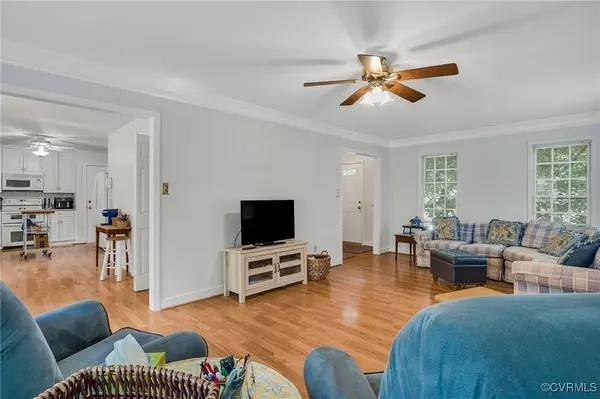 1406 Walton Bluff TER, Midlothian, VA 23114