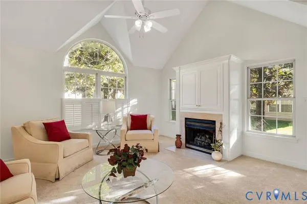 627 Hazeltine CT, Midlothian, VA 23236