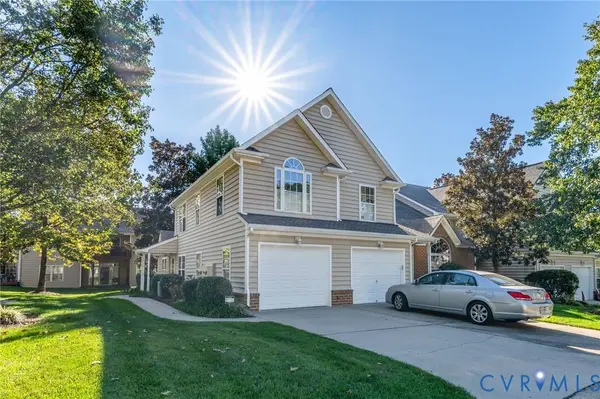 627 Hazeltine CT, Midlothian, VA 23236