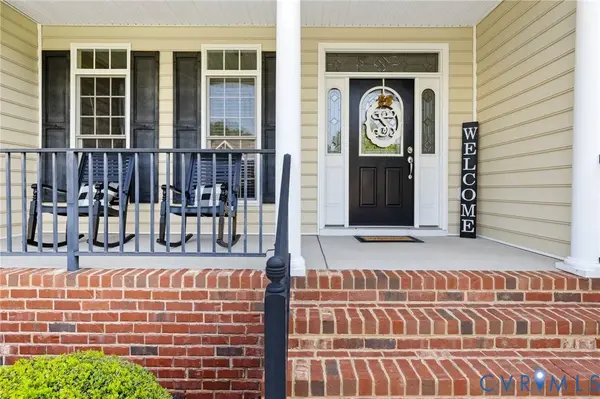 5725 Trail Ride DR, Moseley, VA 23120