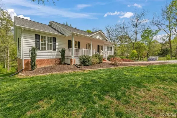 1320 W River RD, Goochland, VA 23039