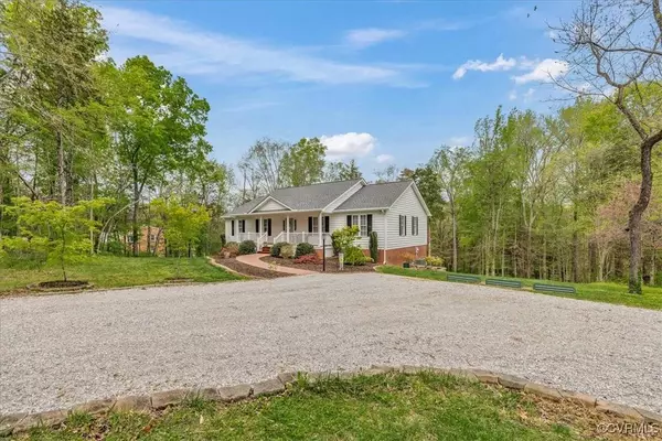 1320 W River RD, Goochland, VA 23039