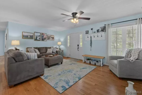 1320 W River RD, Goochland, VA 23039