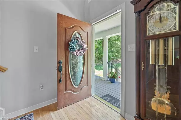 10330 Marsha Mae DR, Quinton, VA 23141