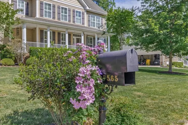 7565 English Boxwood LN, Quinton, VA 23141