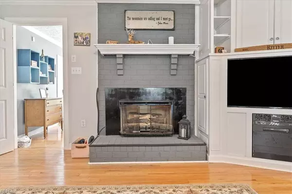 10330 Marsha Mae DR, Quinton, VA 23141