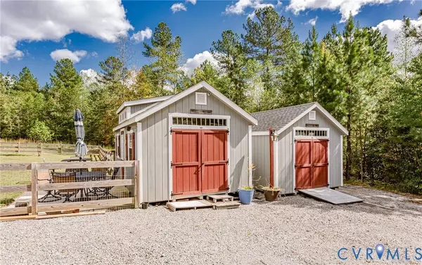 915 Manchester RD, Bumpass, VA 23024