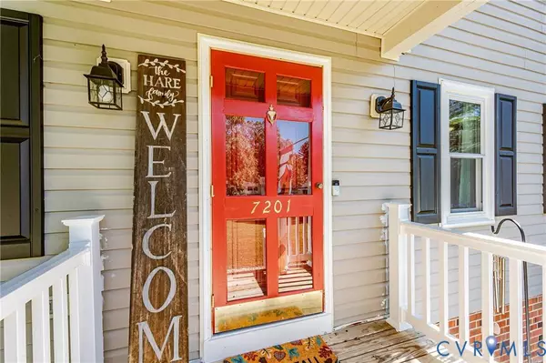 7201 N Hairpin DR, Quinton, VA 23141