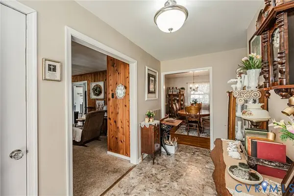 8225 Old Roxbury RD, Quinton, VA 23141