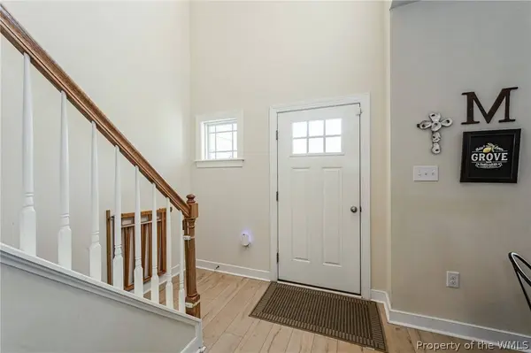 6174 Fawnlake CT, New Kent, VA 23124