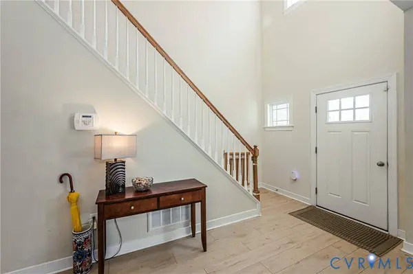 6174 Fawnlake CT, New Kent, VA 23124