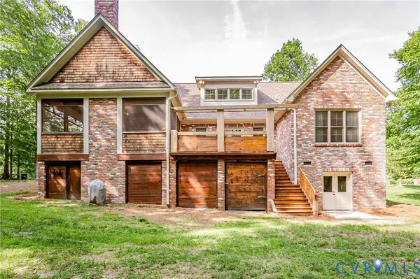 7327 Crush CT, New Kent, VA 23124