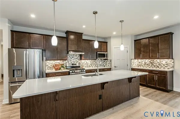 7683 Autumn Leaves LN, New Kent, VA 23124