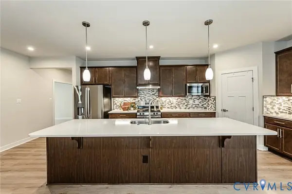 7683 Autumn Leaves LN, New Kent, VA 23124