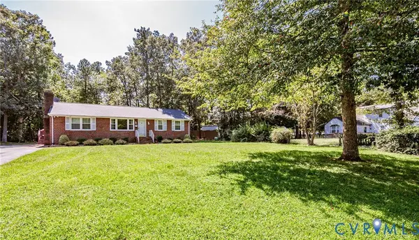 1905 Evanrude CT, Sandston, VA 23150