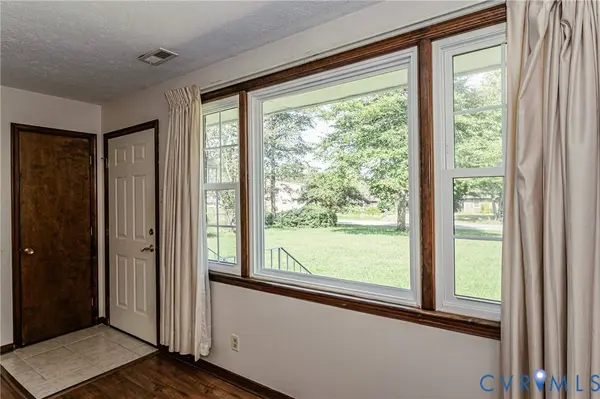 1905 Evanrude CT, Sandston, VA 23150
