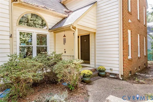 5730 Grove Forest RD, Midlothian, VA 23112