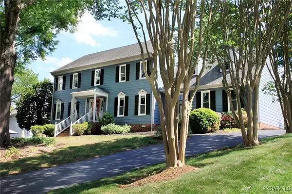 9245 Old Ivy TRCE, Mechanicsville, VA 23116