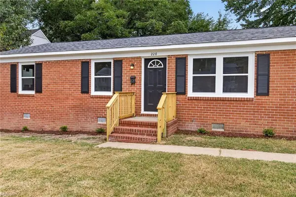 228 Colony RD, Newport News, VA 23602