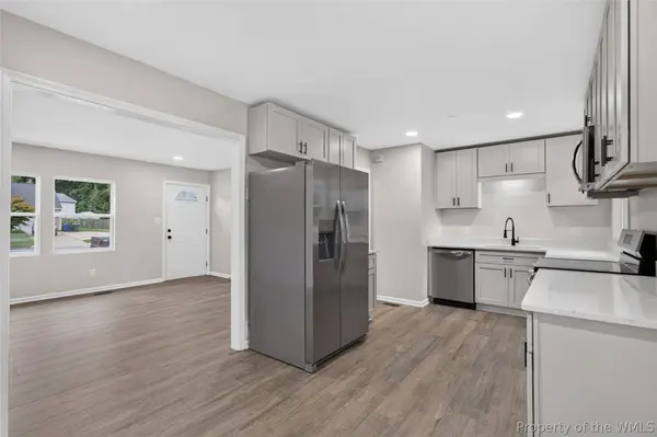 228 Colony RD, Newport News, VA 23602