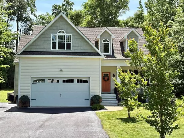 10335 Deerlake DR, New Kent, VA 23124