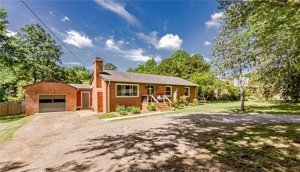 112 Cooley RD, Williamsburg, VA 23188