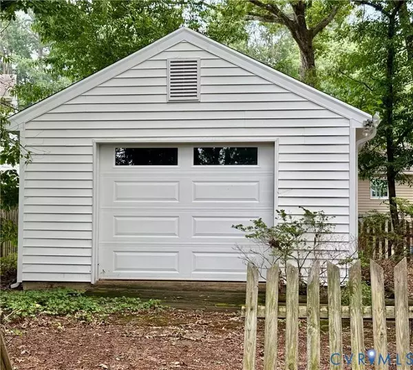 4805 Candlelight PL, Henrico, VA 23060