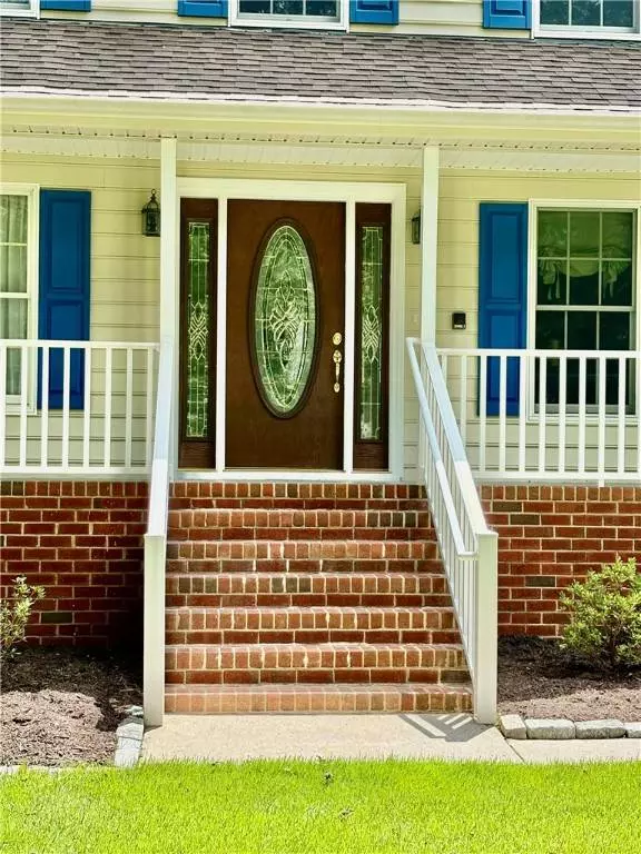 3301 Pointe DR, Quinton, VA 23141