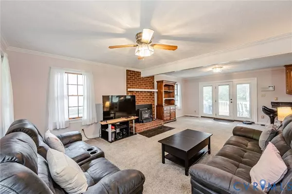 3301 Pointe DR, Quinton, VA 23141