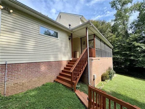 7262 Lakeshore DR, Quinton, VA 23141