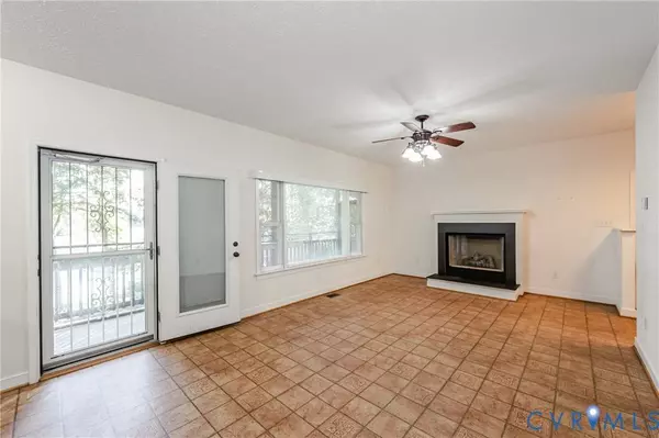 7262 Lakeshore DR, New Kent, VA 23141